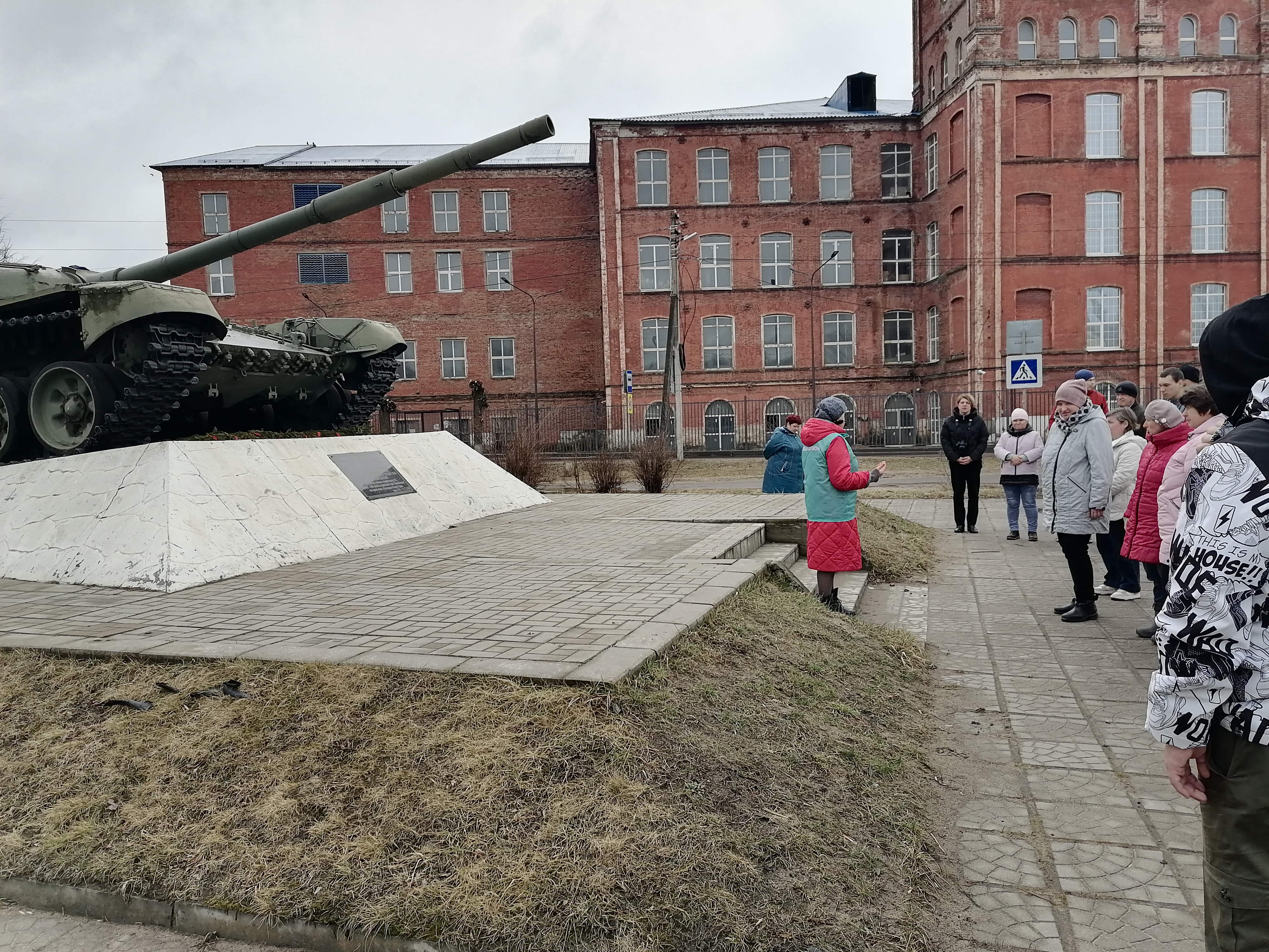 Первая экскурсия в рамках  историко – патриотического проекта «Маршрут Победы»